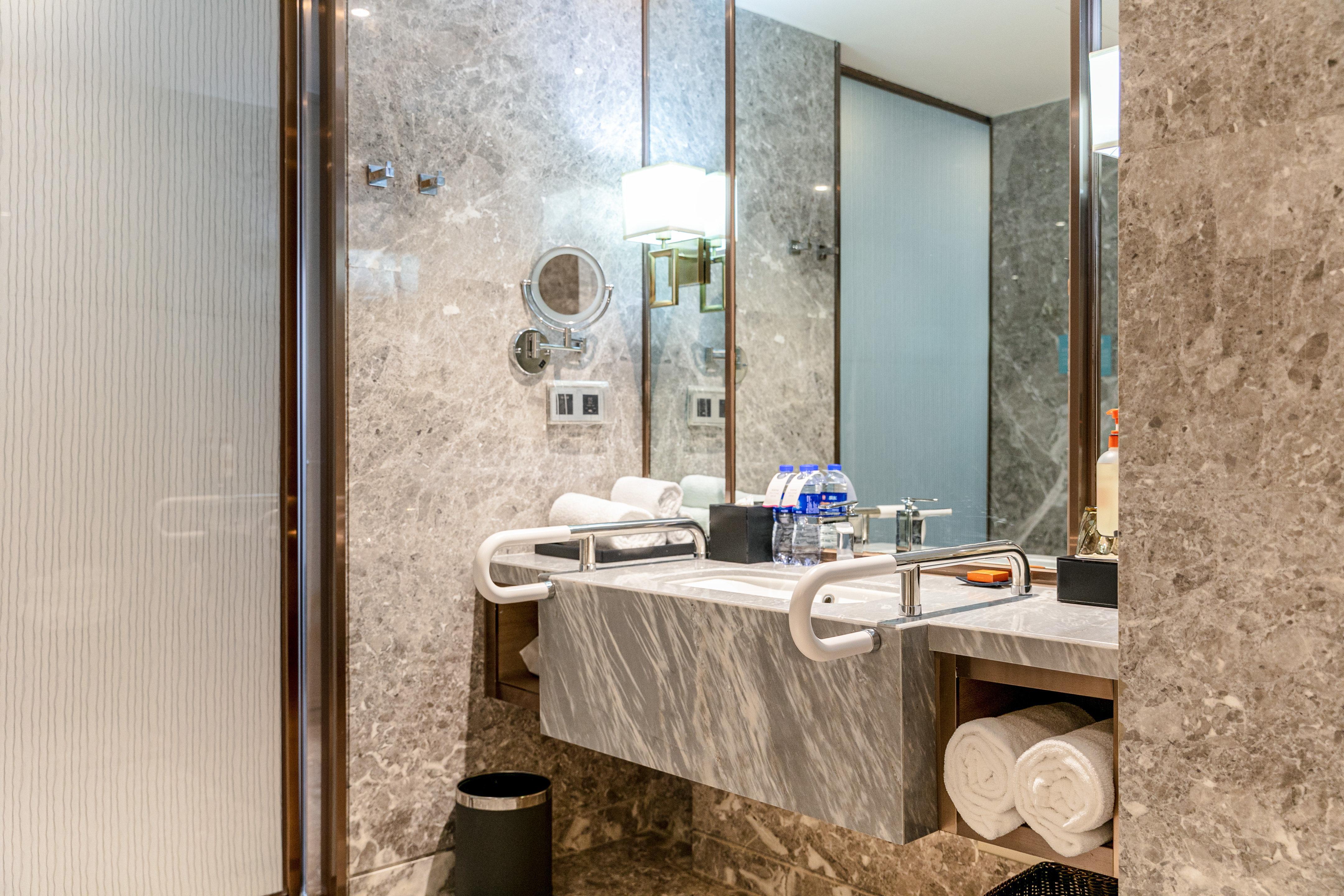 Crowne Plaza Nanning City Center By Ihg Exterior photo
